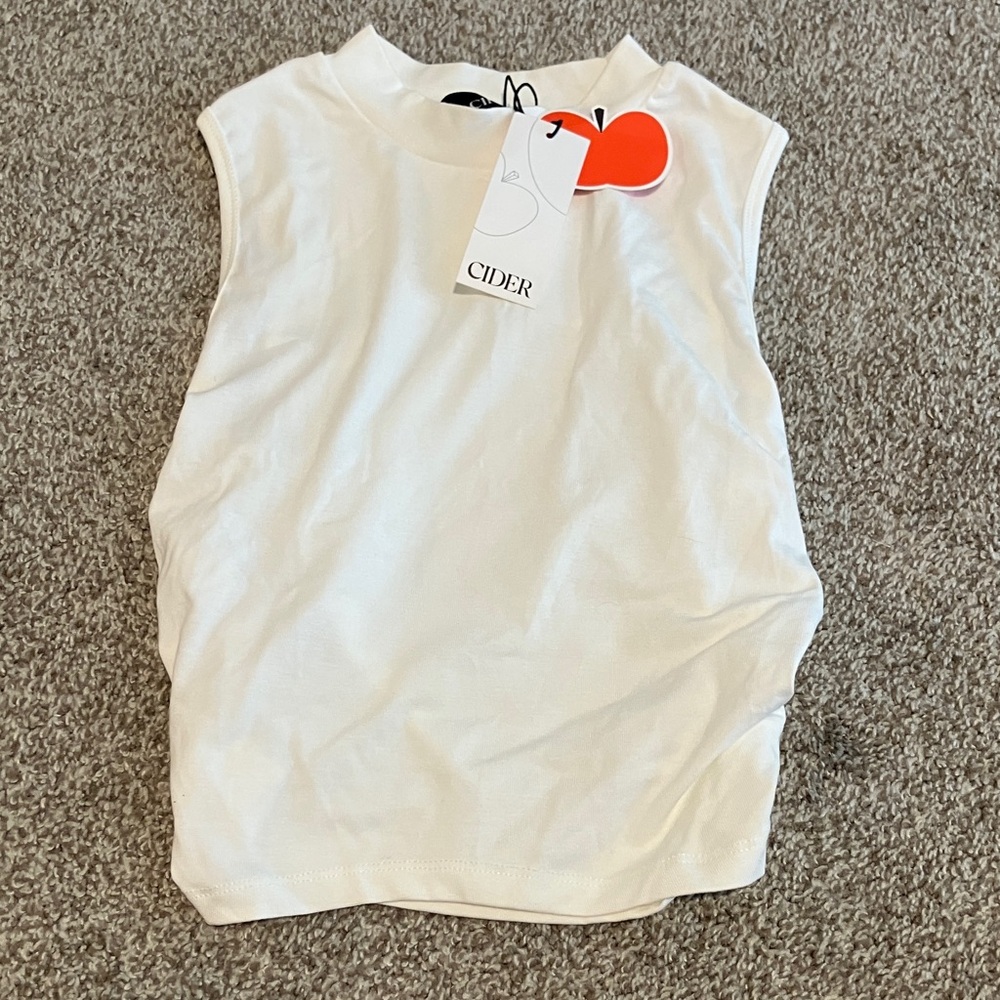 NEW WITH TAGS CIDER SLEEVELESS WHITE CROPPED CINCHED TANK TOP SIZE SMALL